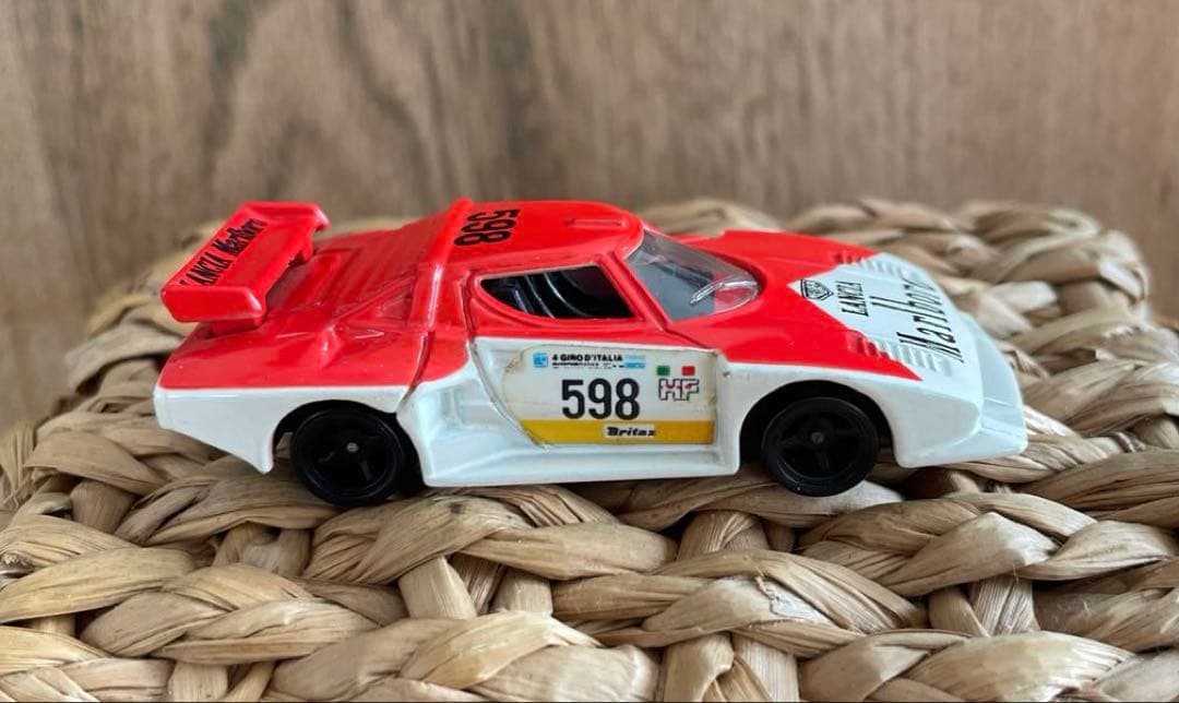 〈トミカ〉F66 ランチア ストラトス ターボ マルボロ(日本製)