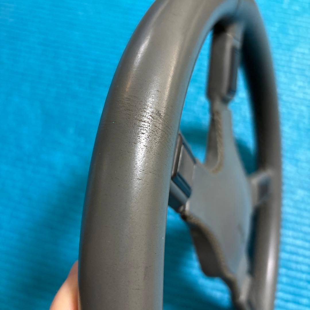 イタルボランテ　グレー ステアリングホイールとハンドルボス