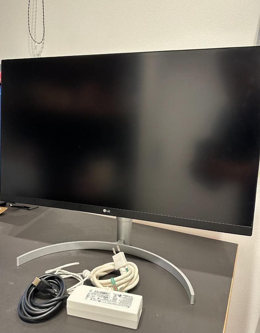 LG 27インチ モニター 4k USB-C対応 (27UK850-W)