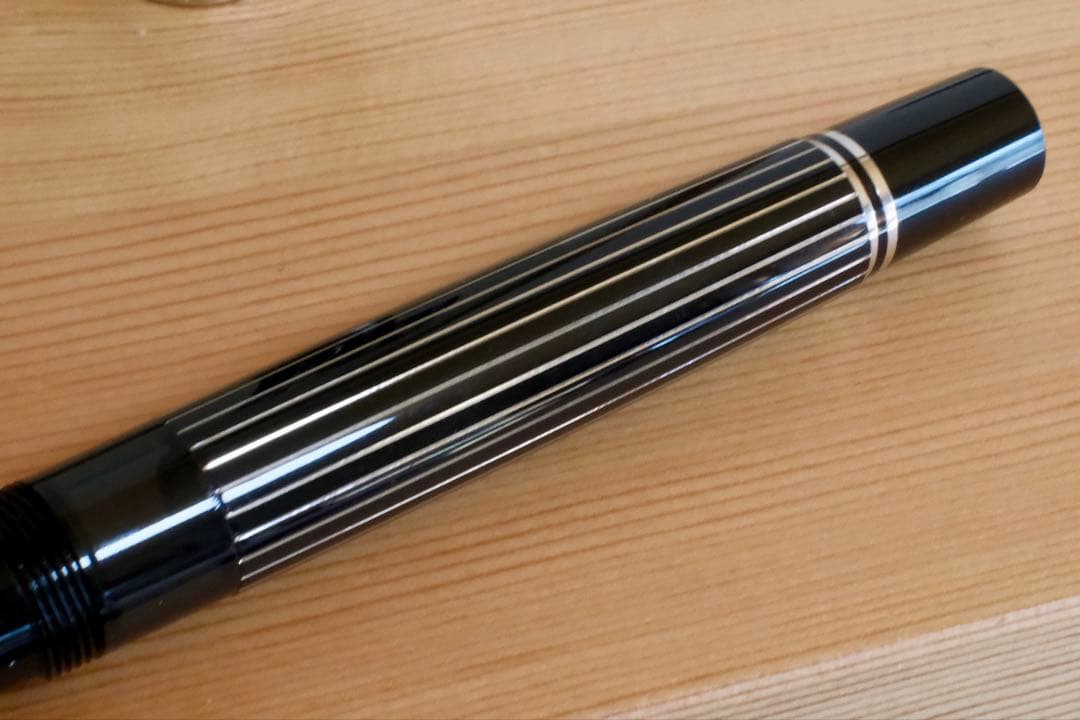 ⭐️ゆう⭐️【ペリカン】特別生産品スーべレーンM815メタルストライプF