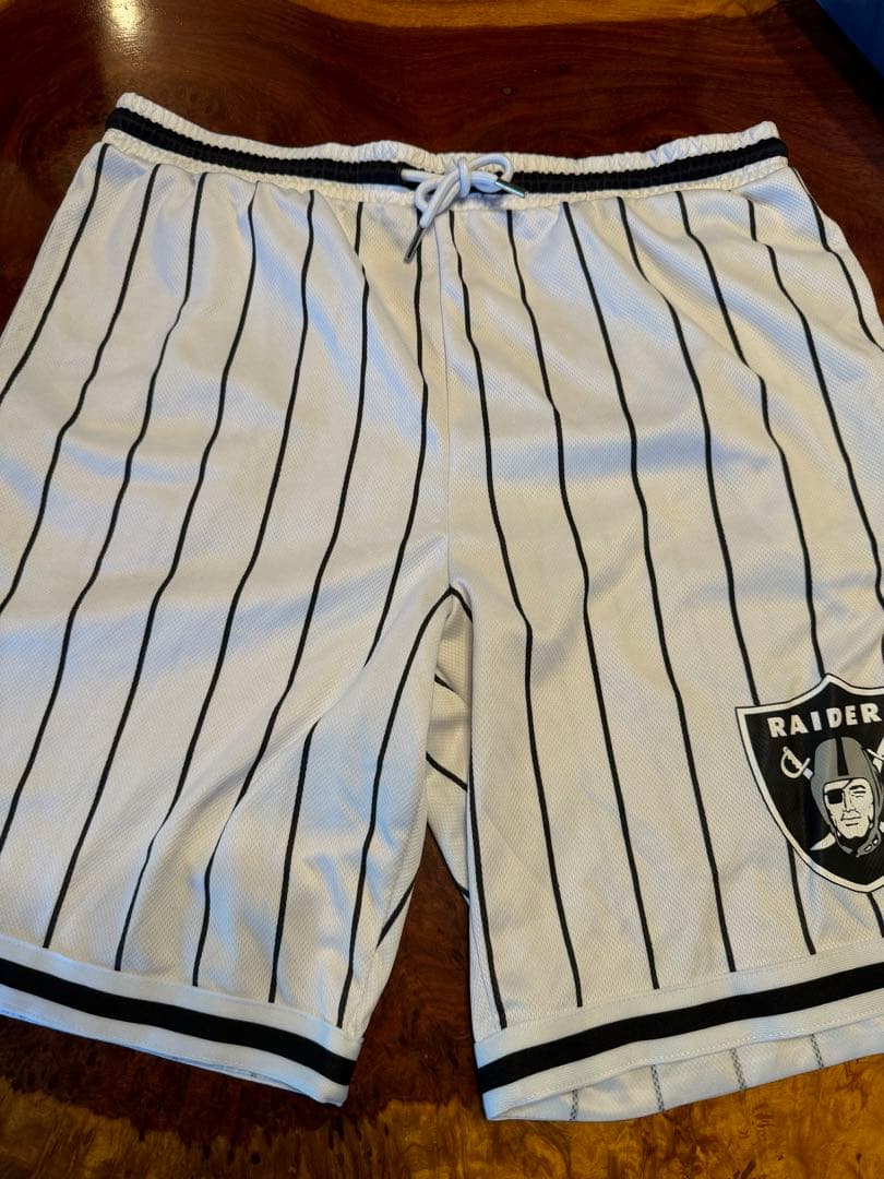 NFL RAIDERS白黒ストライプジャージショーツL
