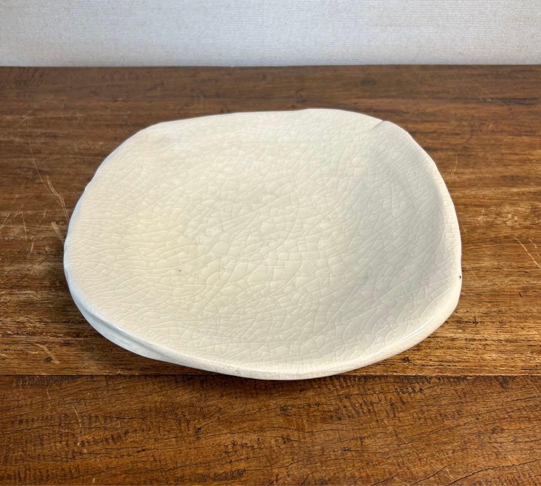 鯉江良二 Ryoji Koie 「良」 「1983」 白磁 皿 三足 本物保証