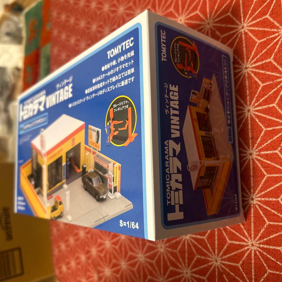 527 トミカラマ VINTAGE 05b タイヤショップ　ブリヂストン