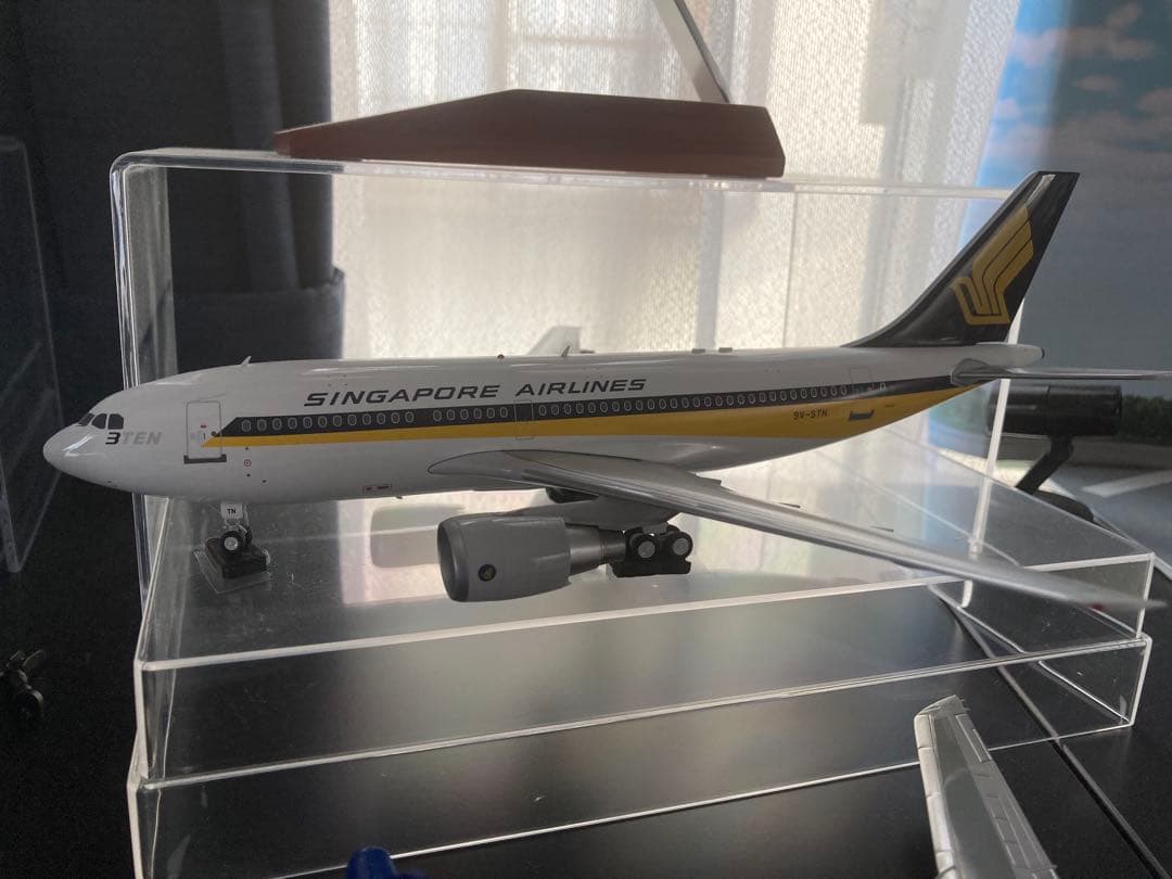 1/200 シンガポール航空　Airbus A310