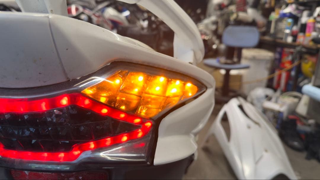 アドレスV125S LEDテールランプ