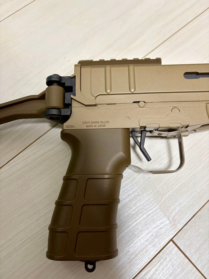 【生産終了】東京マルイ スコーピオン mod.D 電動SMG バッテリー付