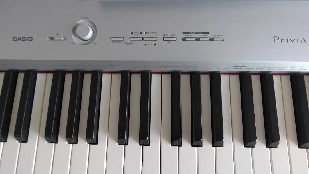 CASIO Privia PX-150WE　出品11/27まで