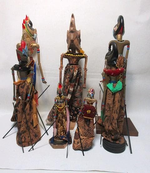 『インドネシア伝統的人形劇 ワヤン・ゴレ』 操り中古人形７体 アンティーク人形