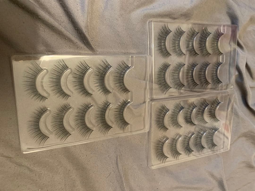 もち様　BNつけまつげ　エレガントフレア×1点、ヒロインホリック×4点おまとめ