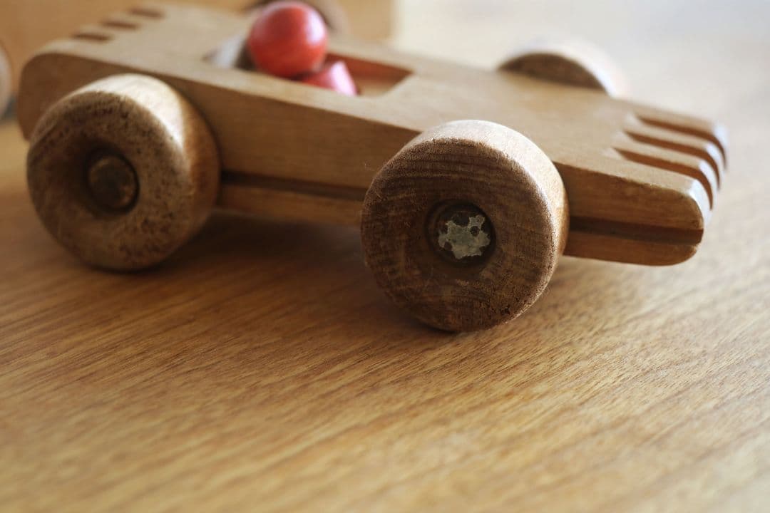 フィンランド JUKKA他 木製玩具 車 乗り物 5種セット