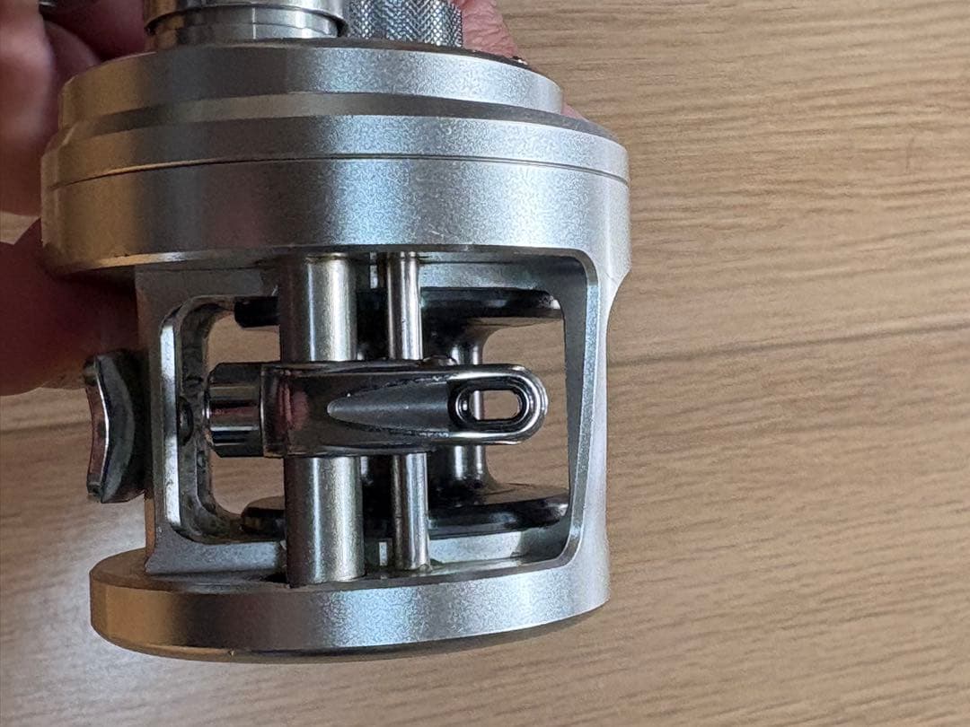 11オシアカルカッタ200HG シマノ　シーバス　タイラバ　ベイトリール　箱付き