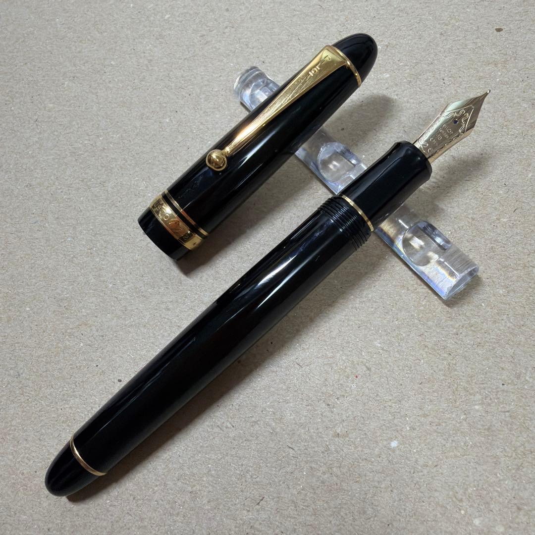 PILOT パイロット Custom カスタム 742 万年筆 M ブラック