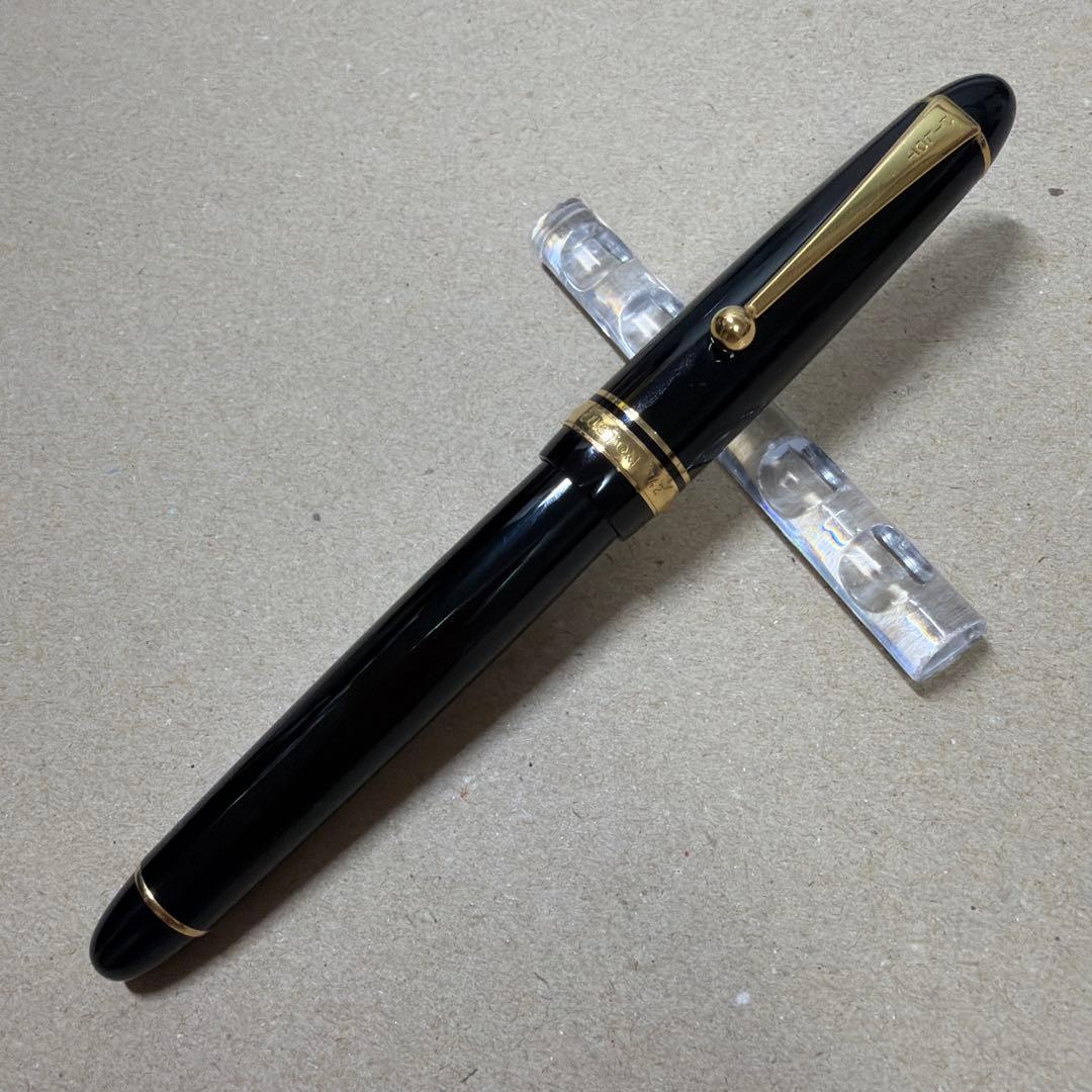 PILOT パイロット Custom カスタム 742 万年筆 M ブラック