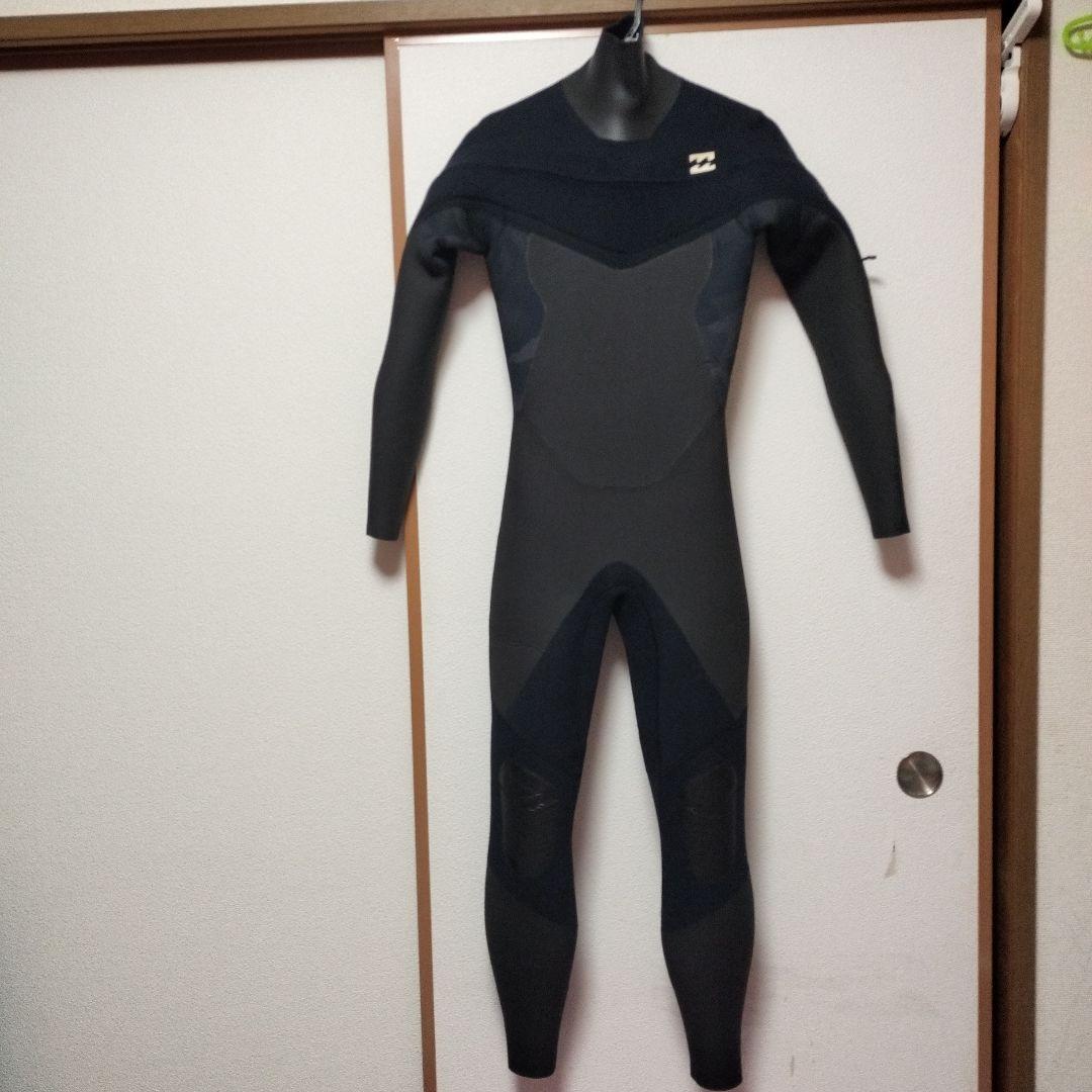 新品同様ビラボンウエットスーツ