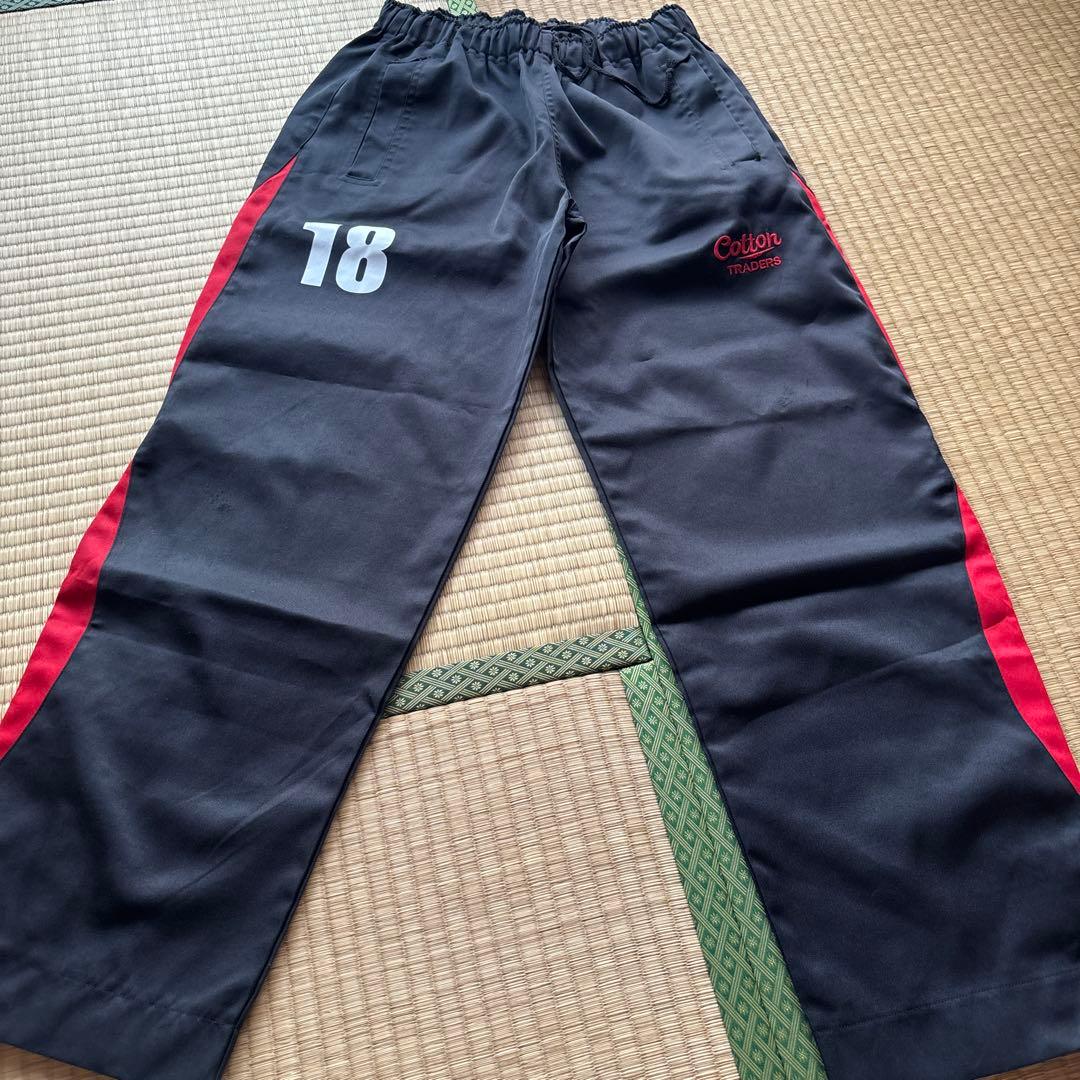 ラグビーセット売り（肩パット、短パン、ユニフォーム、ソックス、ヤッケ、ヘッキャ）