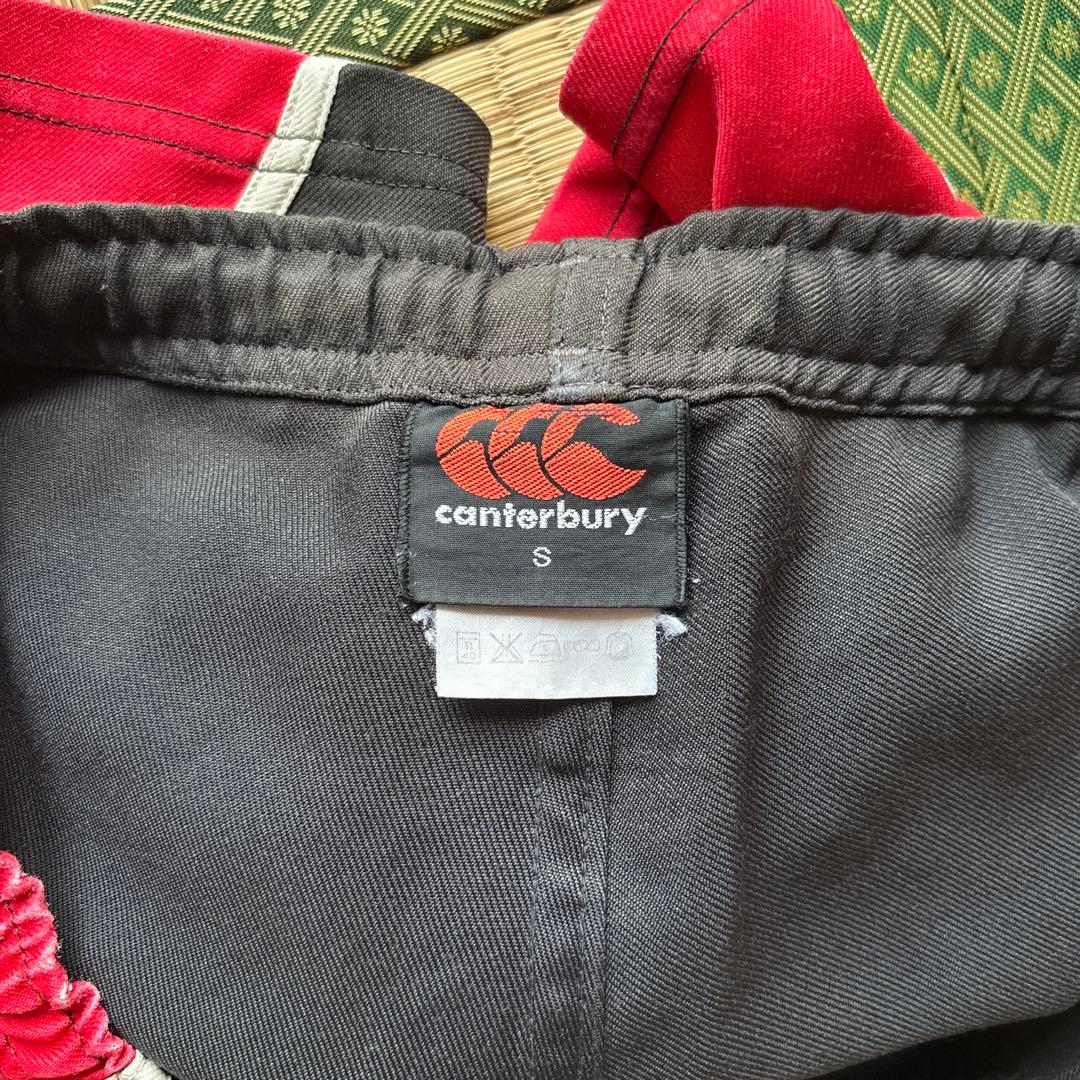 ラグビーセット売り（肩パット、短パン、ユニフォーム、ソックス、ヤッケ、ヘッキャ）