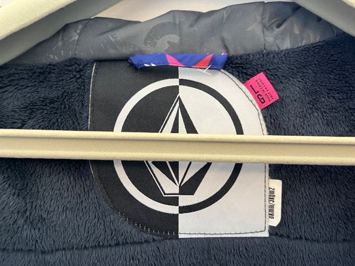 VOLCOM ガールズ　ウェア