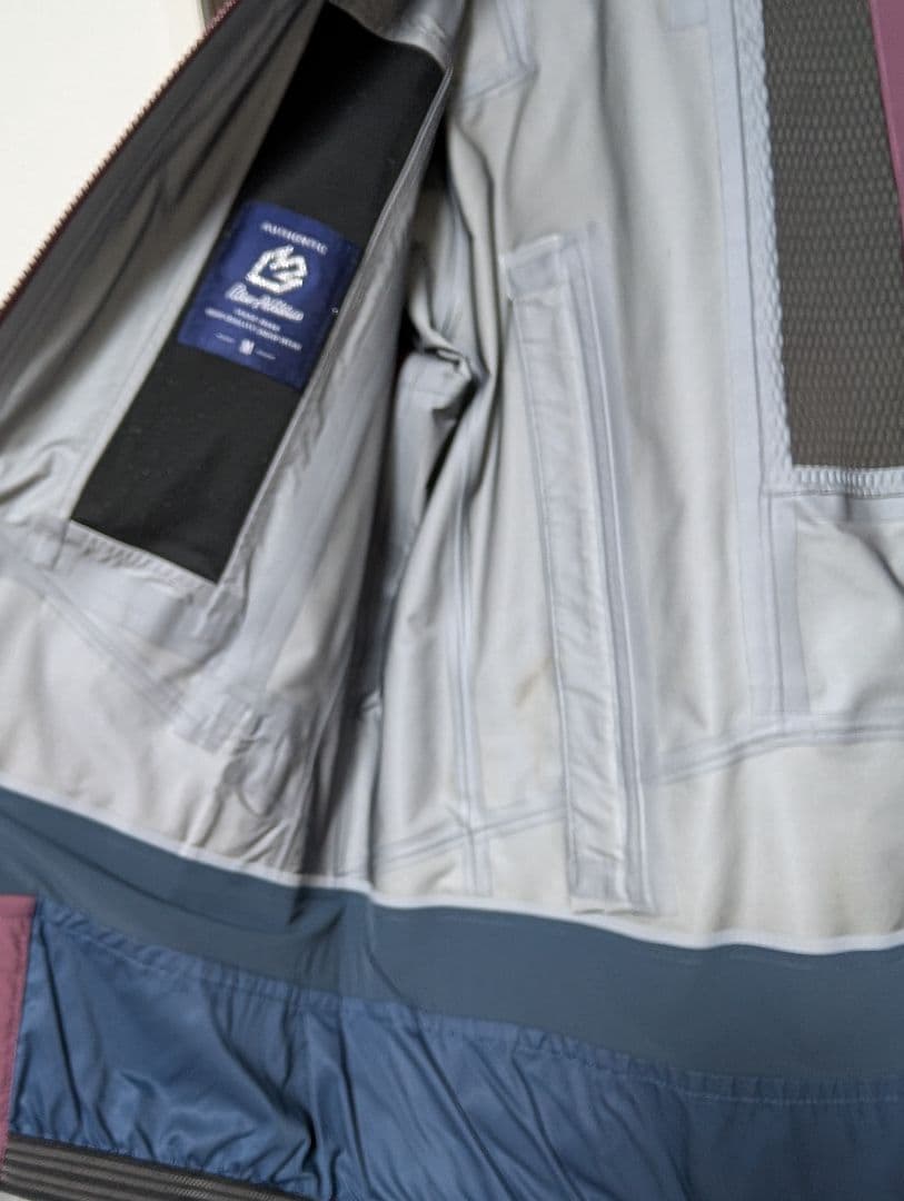 REW 22-23 REALITY リアリティー 上下セット 週末限定セール！