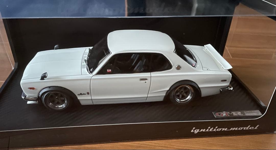 ミニカー IG3235 1/18 Nissan Skyline 2000 GT-R