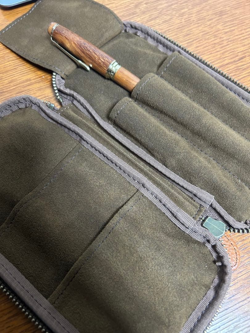 アンドリーベ　&Liebe ラウンドジップペンケース　栃木レザー　美品　完売品