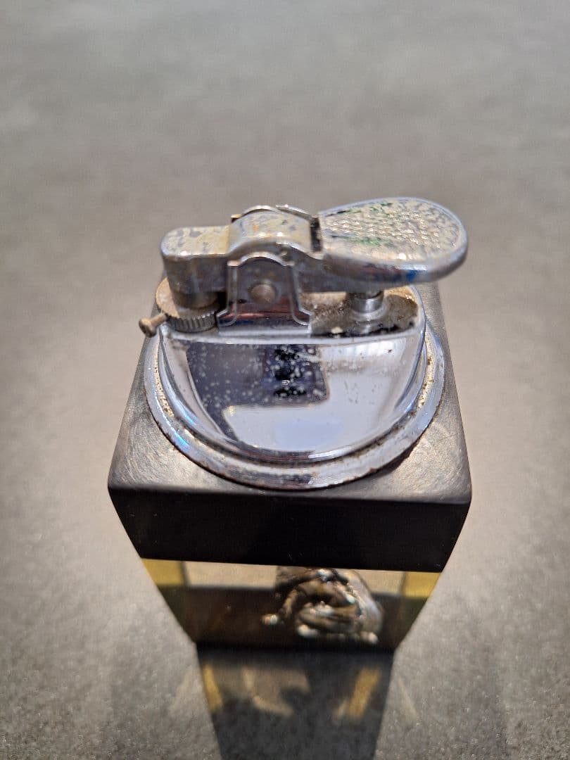 ビクター犬のライター