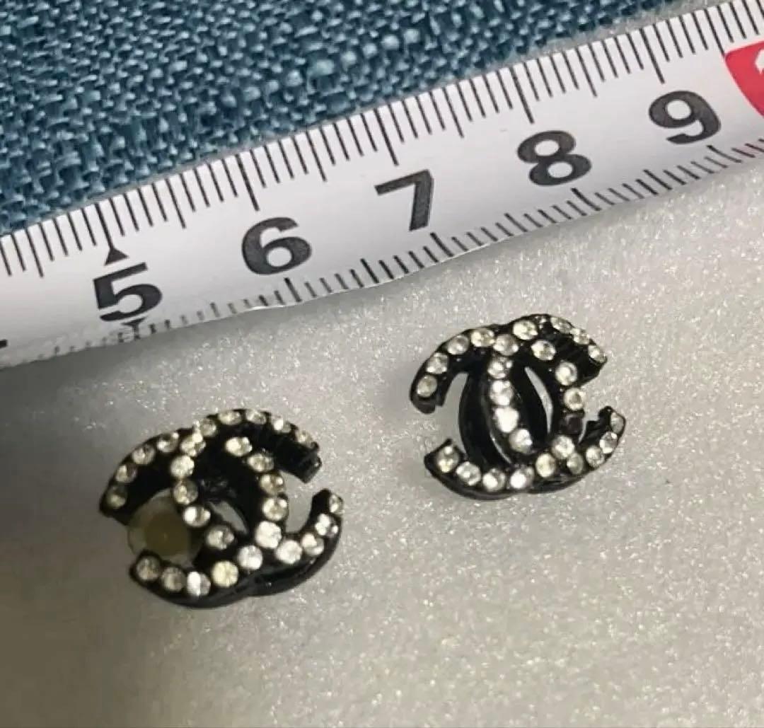 ノベルティ　ピアス　CHANEL