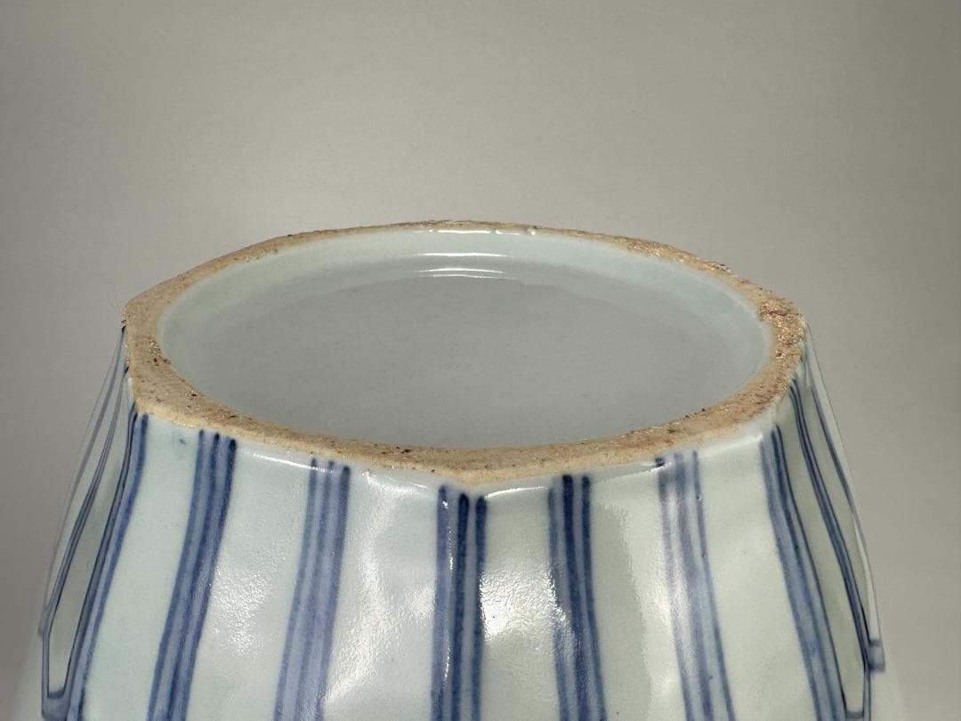 韓国美術　韓国人間国宝　安東五　白磁器　獣耳辰砂染付大花瓶　共箱