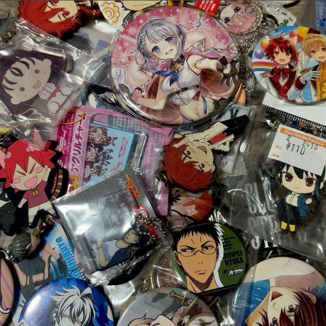 ⑦ アニメグッズ ノンジャンル 缶バッジ 小物類 400点 大量まとめ売り
