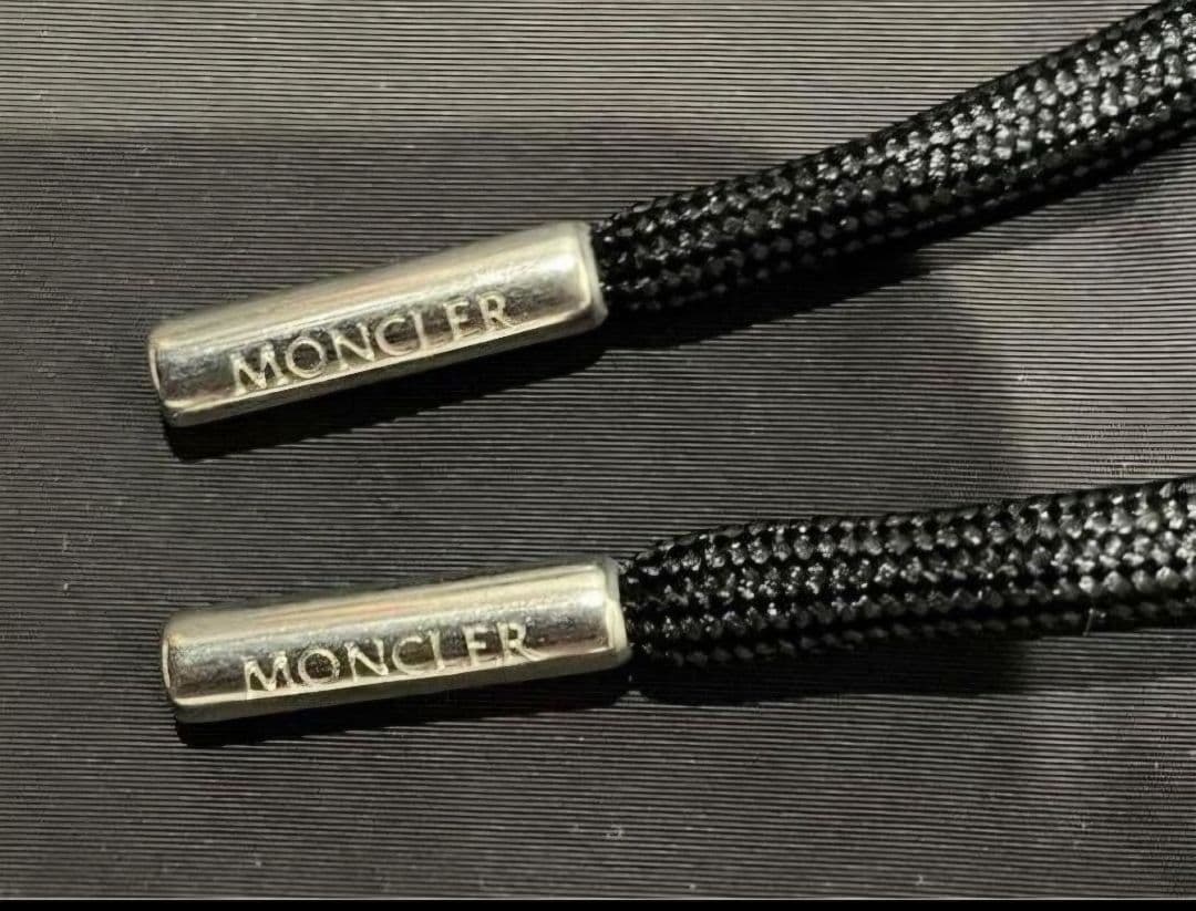 ほぼ未使用/美品　モンクレール　ナイロンパーカー　ナイロンジャケット