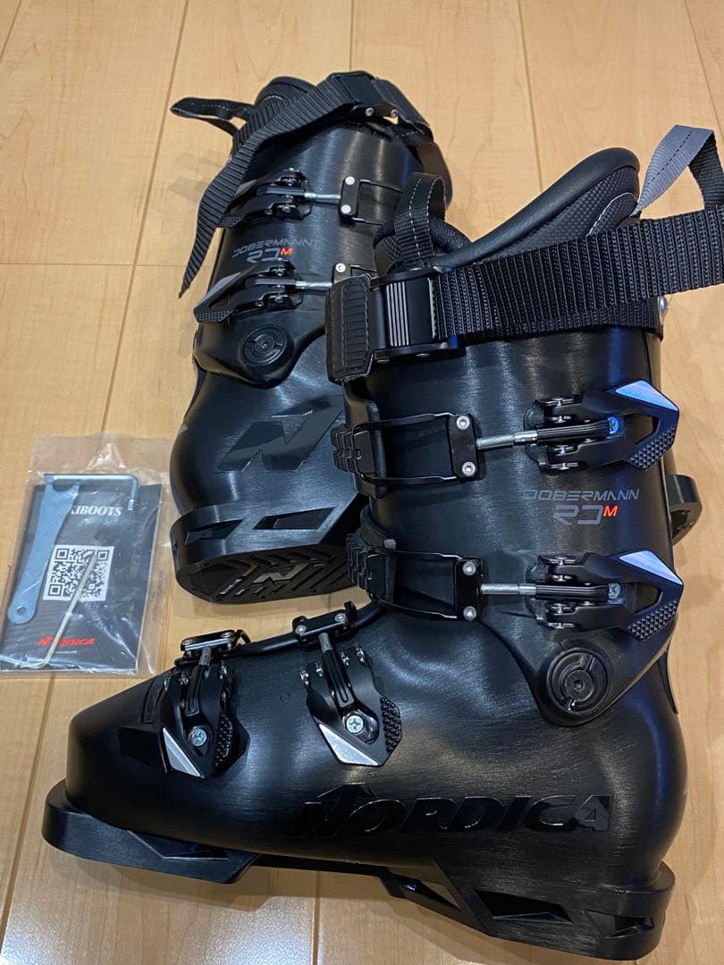 ノルディカ　Dobermann 5 RD - M スキー ブーツ 25.5cm