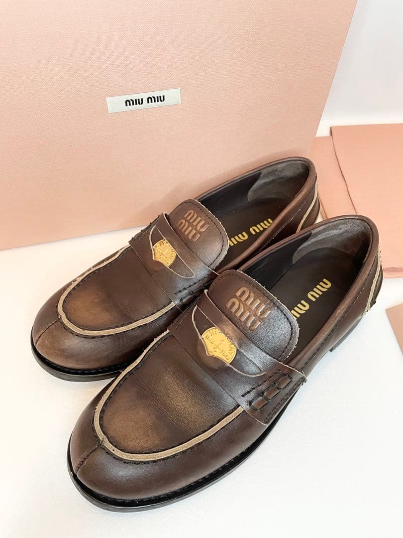 MiuMiu ヴィンテージ加工 (ブラウン) ペニーローファー 25cm