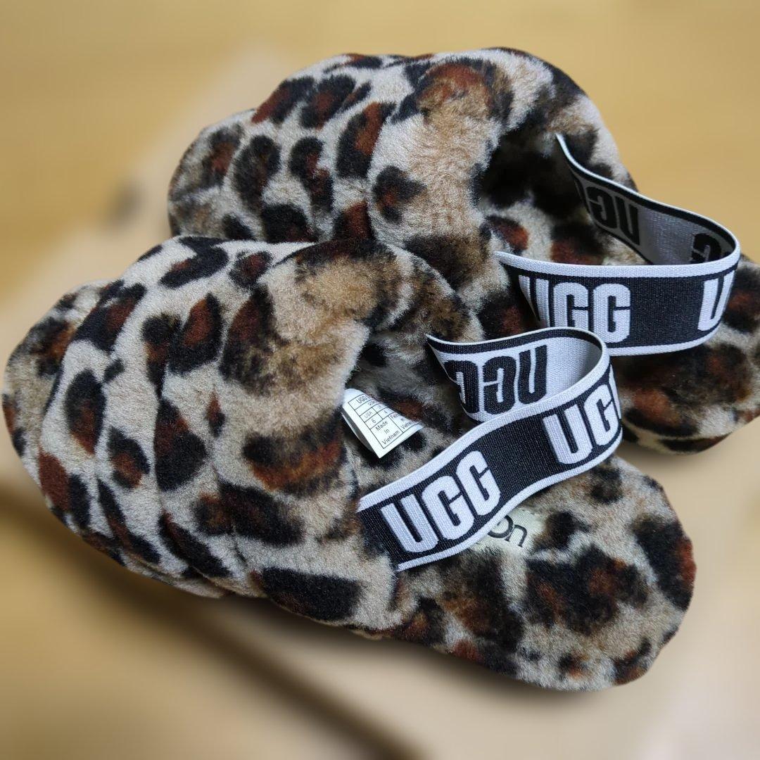UGG豹柄モコモコ FLUFF YEAH SLIDEレオパードサンダル