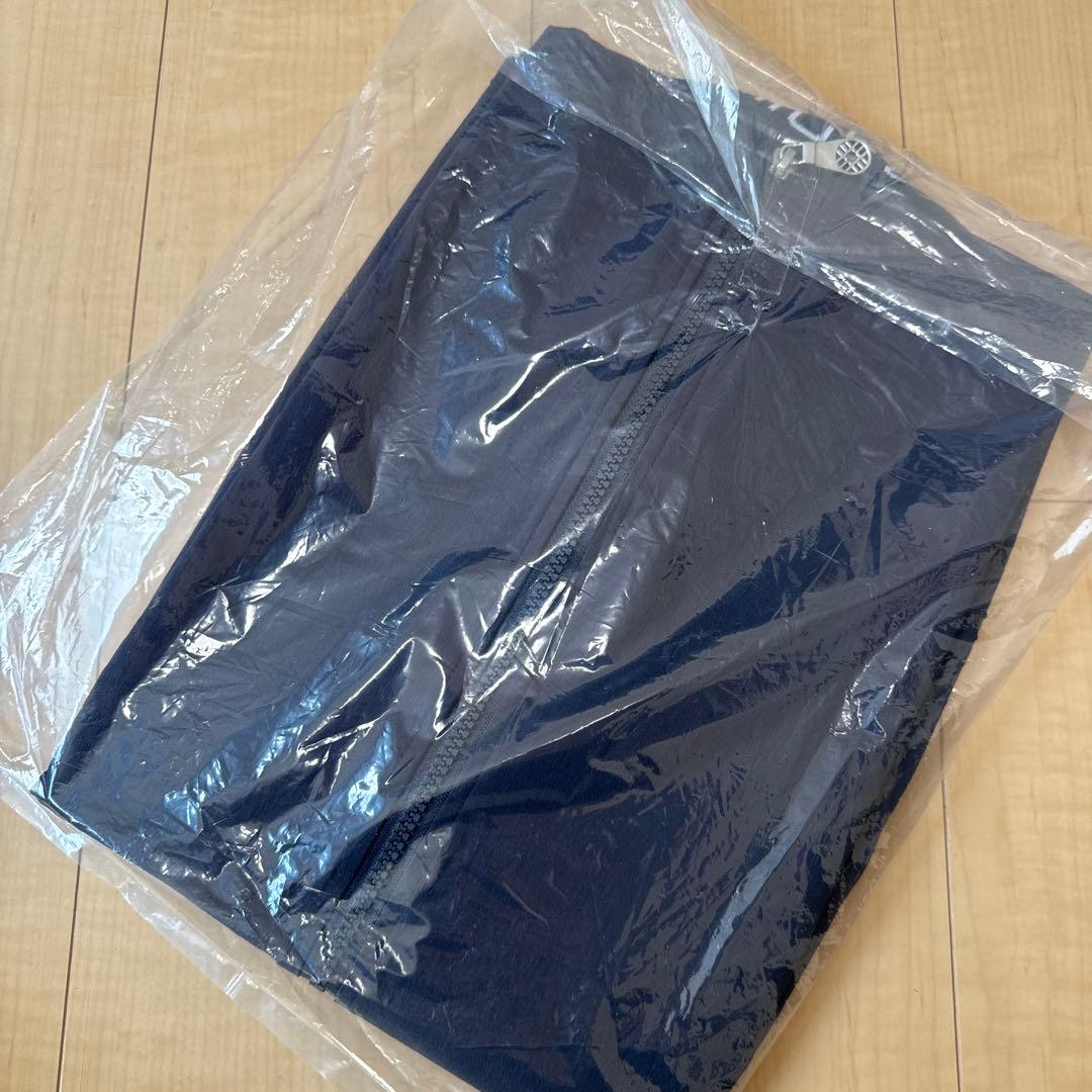 ムータマリン ストレッチナイロン ジップベスト 紺muta