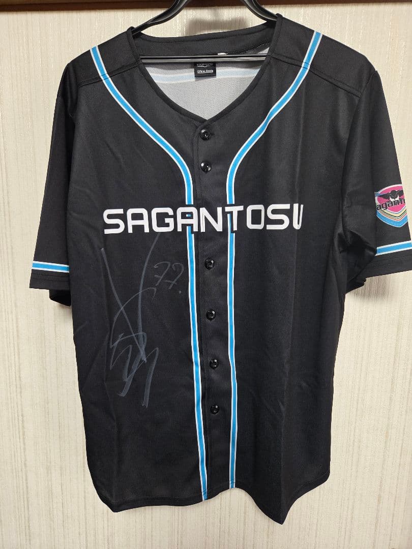★サガン鳥栖ベースボールTシャツ、背番号17、スリヴカ#77直筆サイン入り★