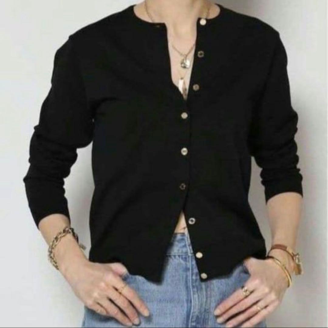 極美品　ミューズドゥーズィエムクラス　カーディガン　金ボタン　クルーネック　紺