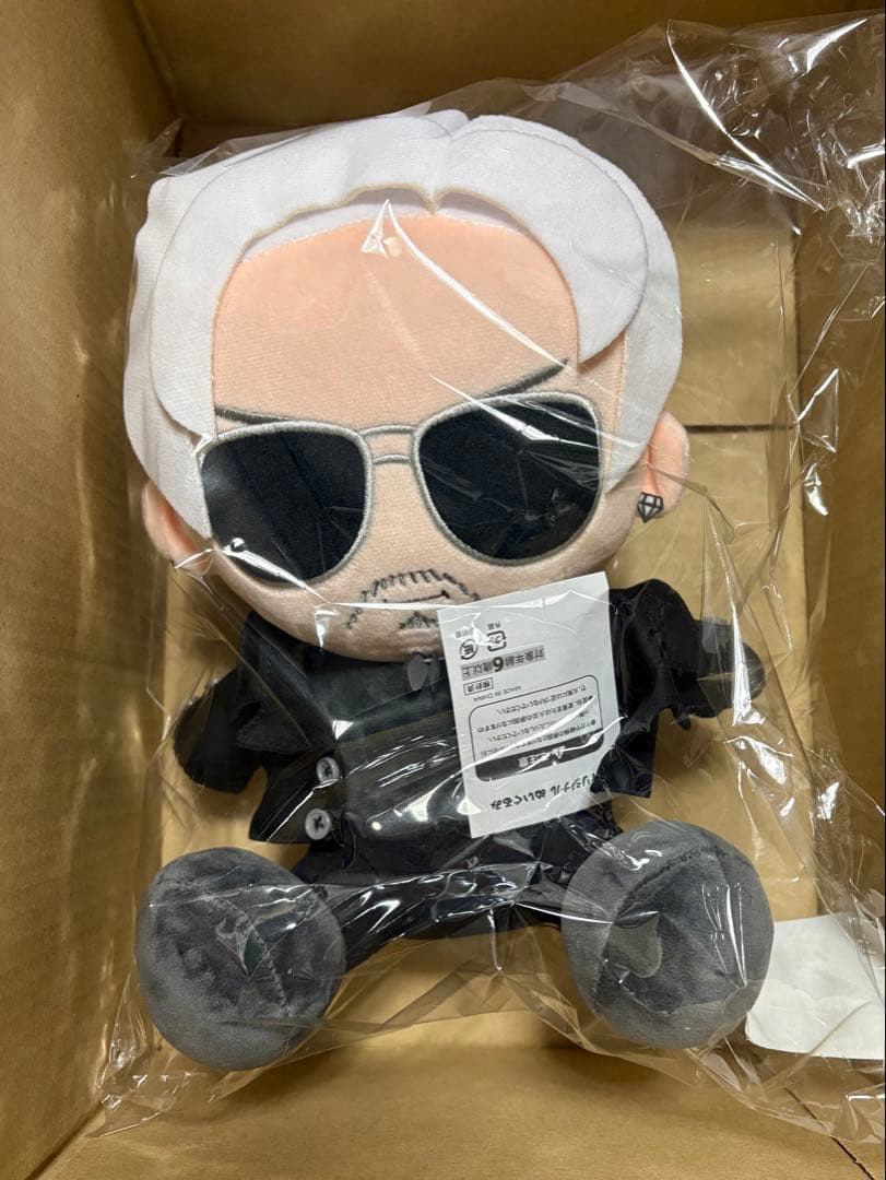 ヴァンねねくじ A賞お座りぬいぐるみ D賞コレカ E賞缶バッジ 合計4点