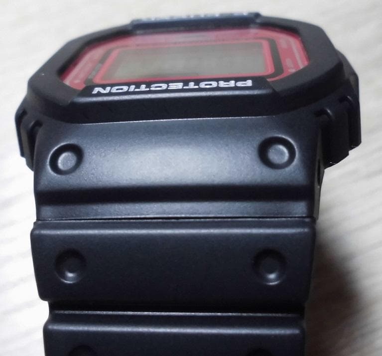 未使用 カシオ ジーショック DW-5600EF-1T ブラックフライ キムタク