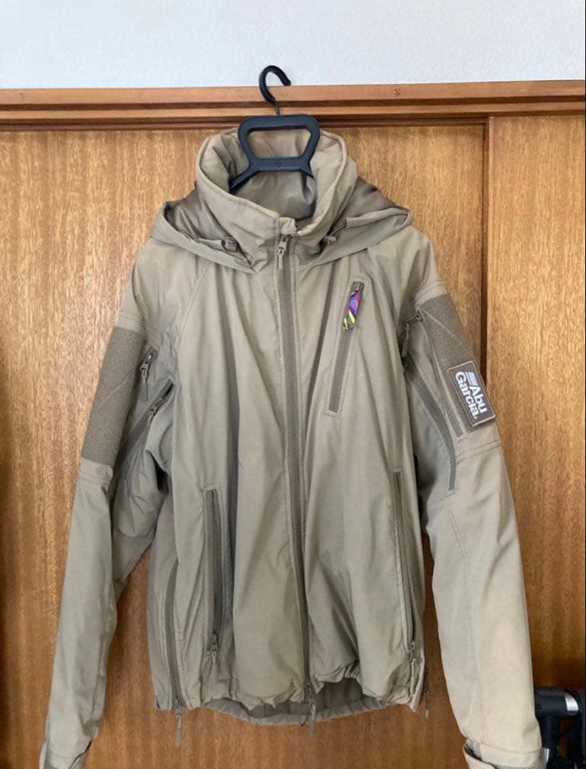 Abu Garcia is-ness ダウンジャケット