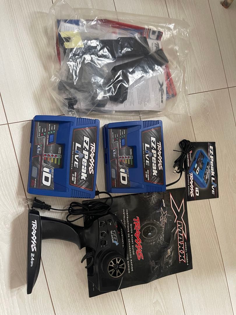 トラクサス X MAXX ラジコン