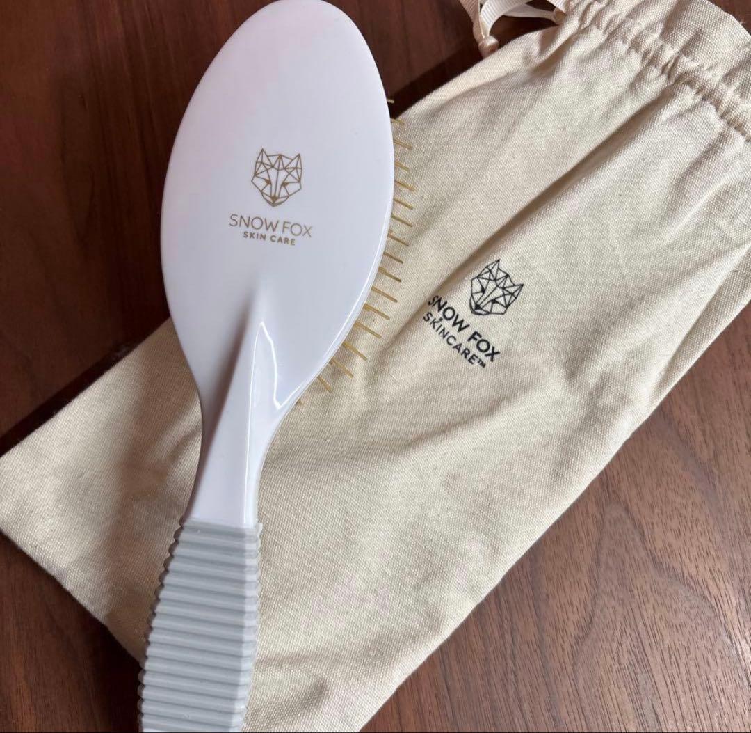 ヘアブラシ・コーム  FOX GUA SHA HAIR & SCALP BRUSH