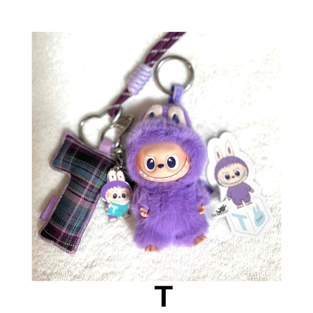 【T】ラブブ　(2点セット) 　LABUBU イニシャル ぬいぐるみ ストラップ