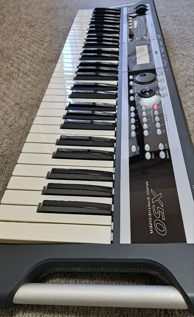 【美品】KORG X50 シンセサイザー 61鍵盤（ベロシティ対応）