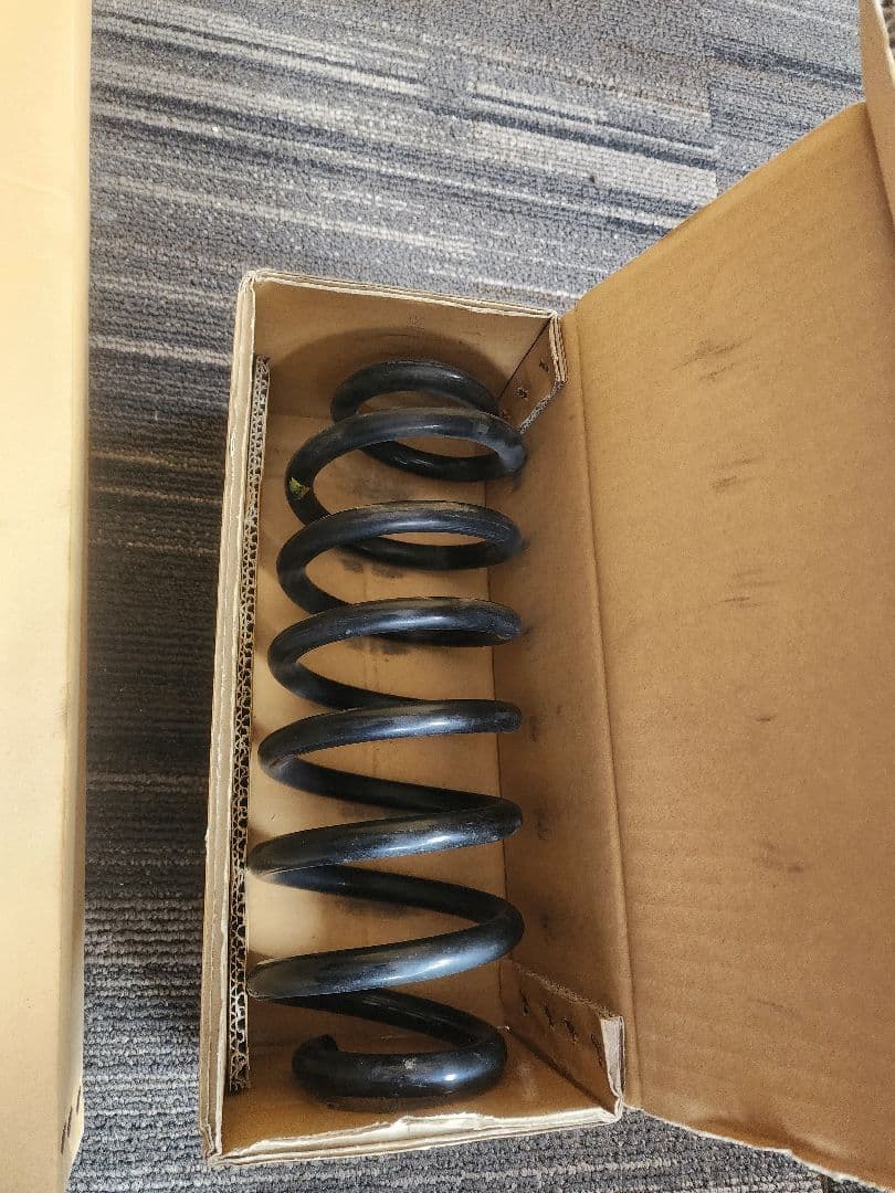 タ*ツ様 ホンダ ヴェゼル 無限サスペンションセット