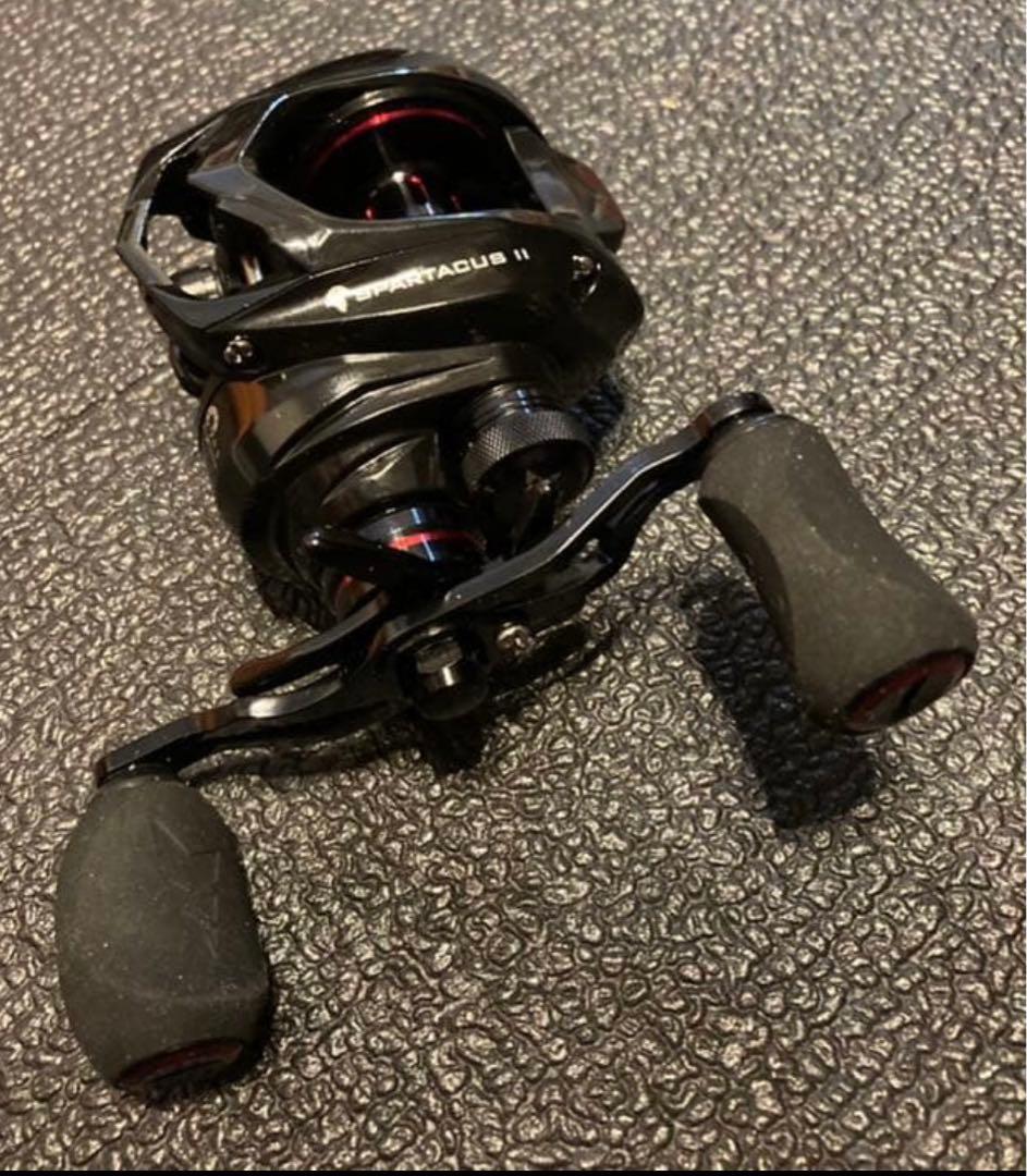 替スプール(浅溝)付！　新品　黒　カストキング　スパルタカス2 kastking