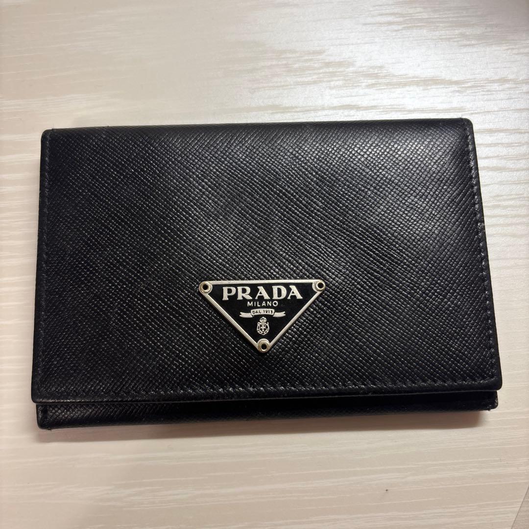 PRADA ブラック 名刺入れ サフィアーノレザー