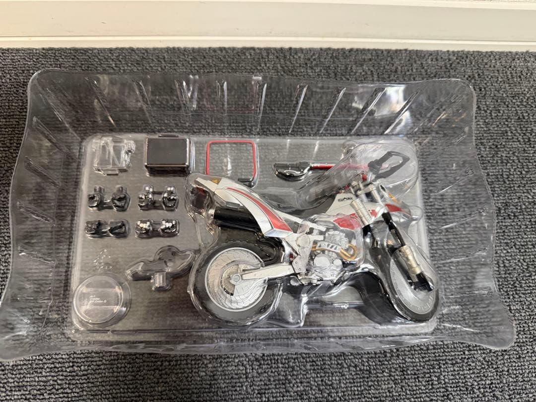 フィギュアーツ　S.H.Figuarts　オートバジン（ビークルモード）