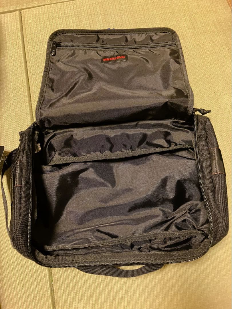 BRIGHTING 黒 バッグ