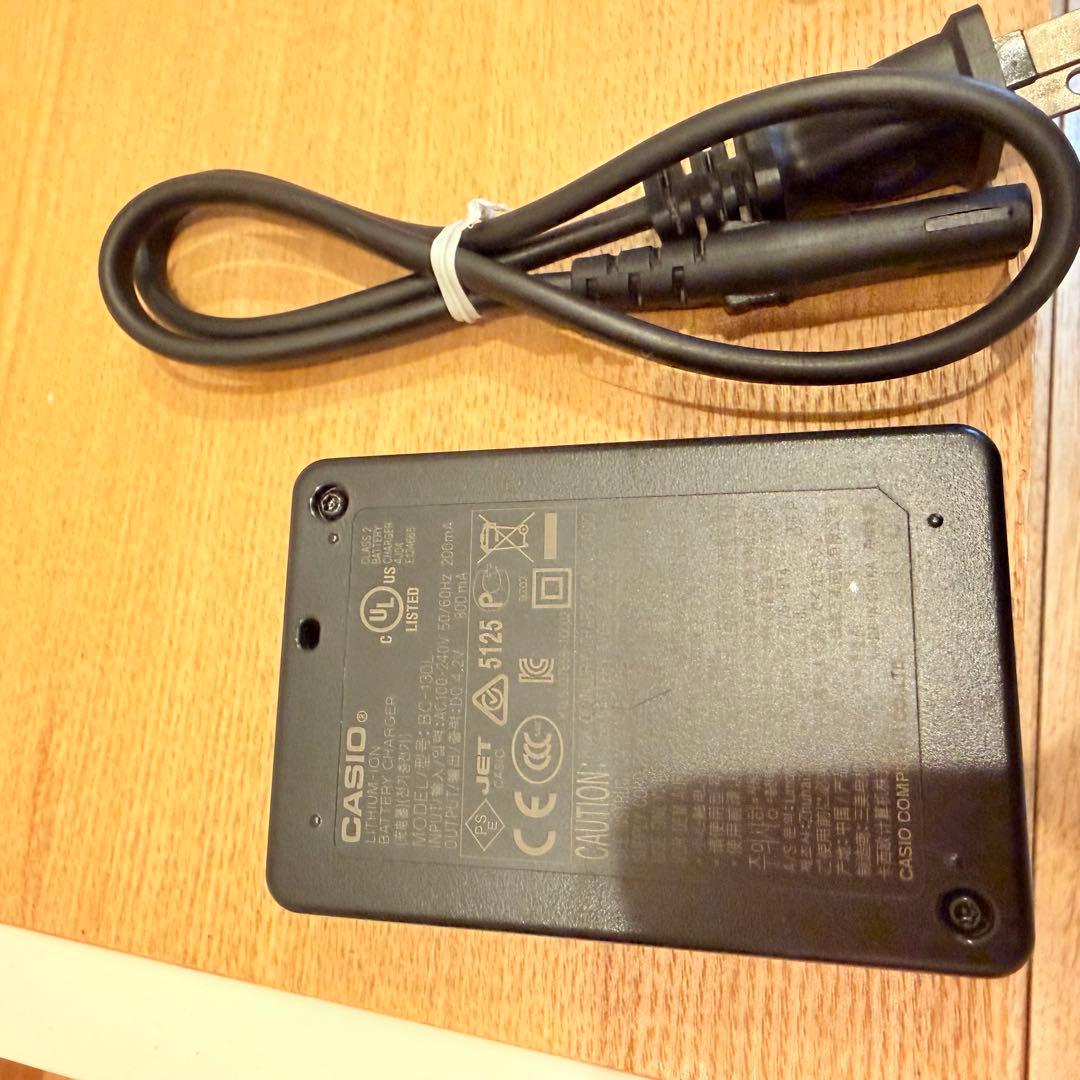 カシオCASIO EXILIM EX-ZR100 デジカメ y2k コンデジ