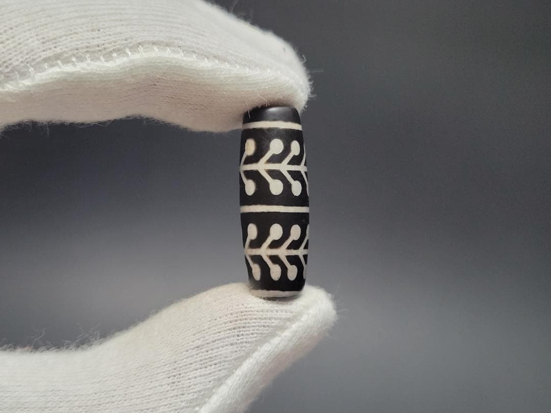 古代 黒瑪瑙 ビーズ 玉 装身具 時代物 高さ約2.9cm