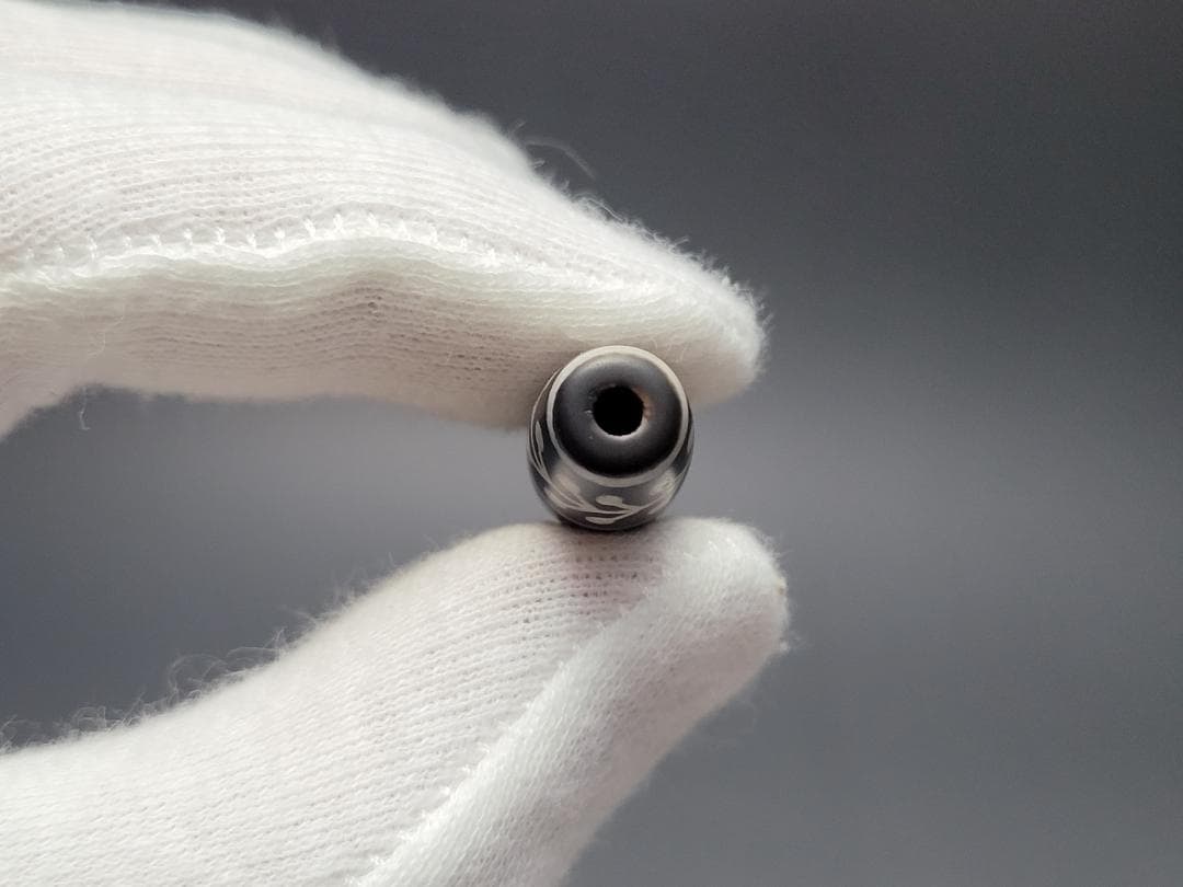 古代 黒瑪瑙 ビーズ 玉 装身具 時代物 高さ約2.9cm